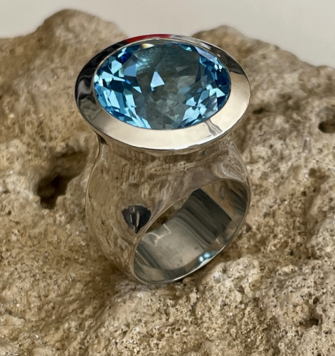 Edel-Topas Ring Silber 18 mm